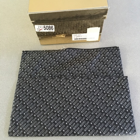 Golden Goose Running Sole Zoo Puzzle Pink Star NIB - Picture 6 of 7